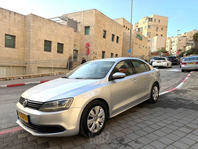 מודעת רכב פולקסווגן ג'טה 