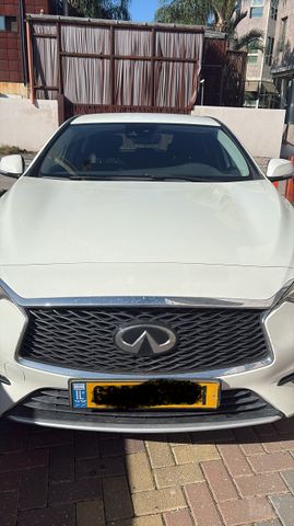 מודעת רכב אינפיניטי Q30