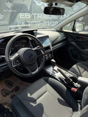 סובארו XV