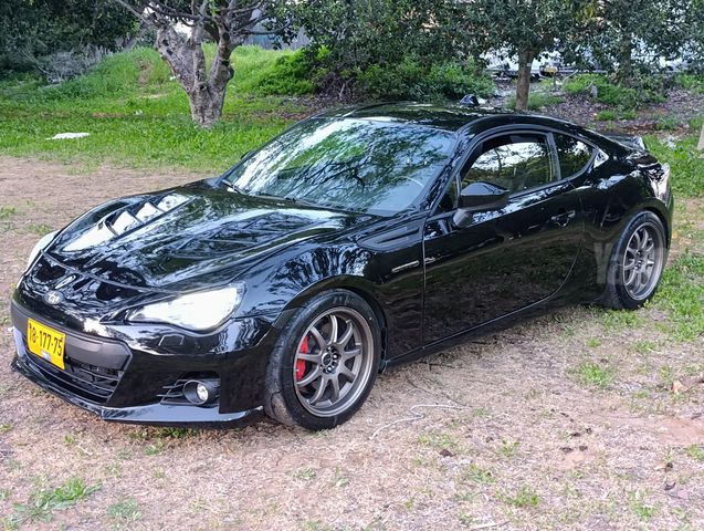 מודעת רכב סובארו BRZ