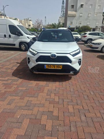 טויוטה RAV4