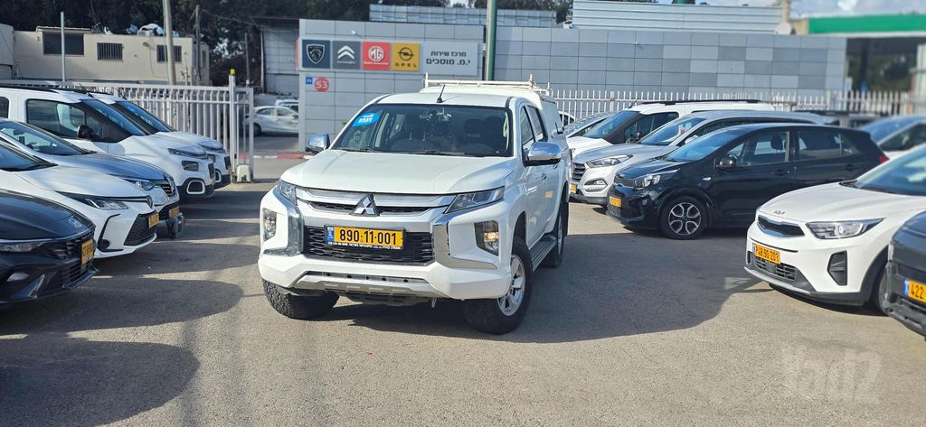 מיצובישי טרייטון / L200