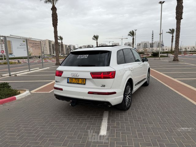 אאודי Q7