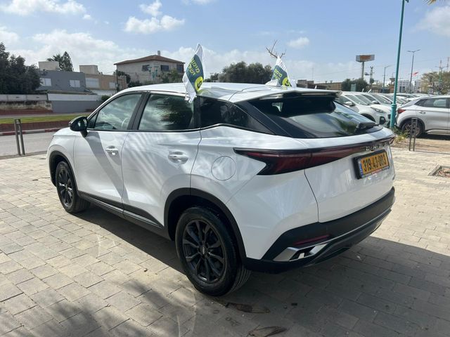 מודעת רכב צ׳רי FX