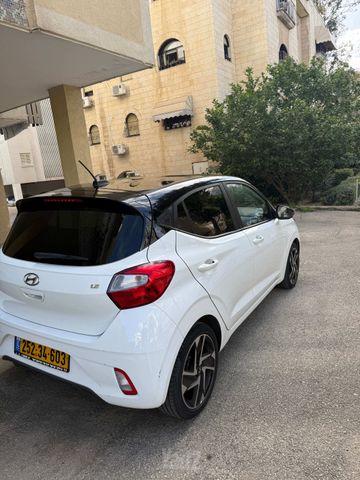 יונדאי i10