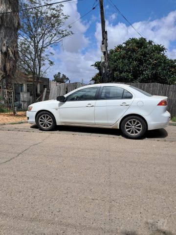 מיצובישי לנסר