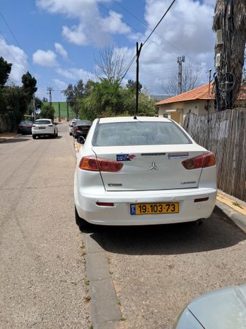 מיצובישי לנסר