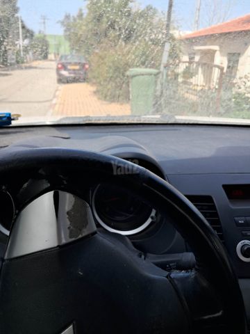 מיצובישי לנסר