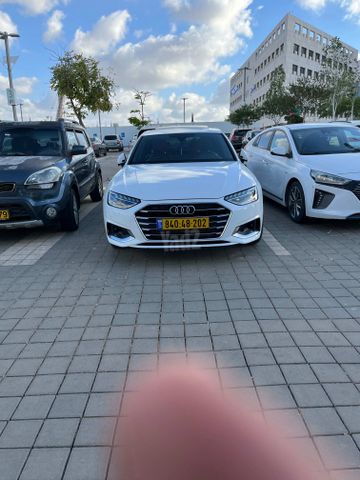 מודעת רכב אאודי A4