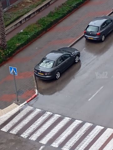 מודעת רכב מאזדה 6