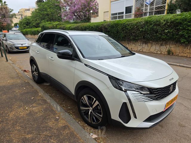 פיג'ו 3008