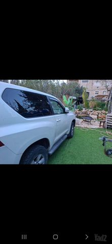 טויוטה לנד קרוזר
