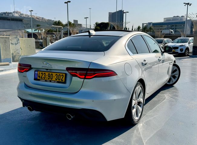 יגואר XE