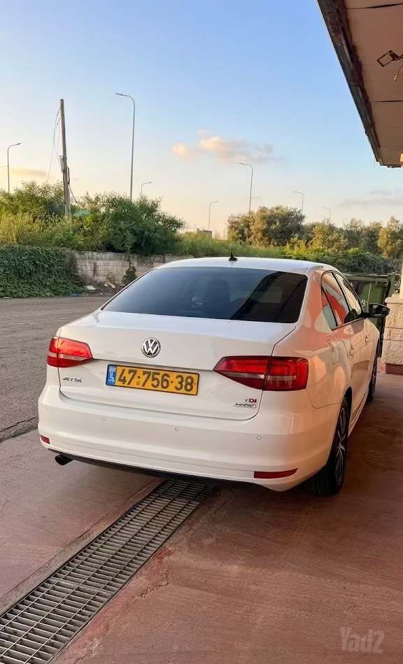 מודעת רכב פולקסווגן ג'טה