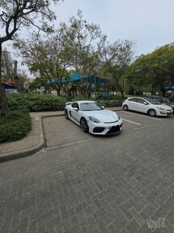 פורשה 718