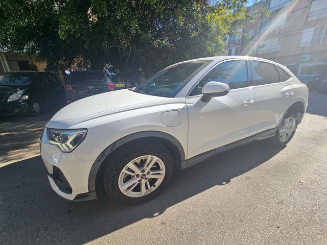 אאודי Q3