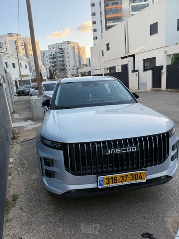 ג'אקו J7