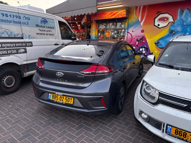 יונדאי איוניק