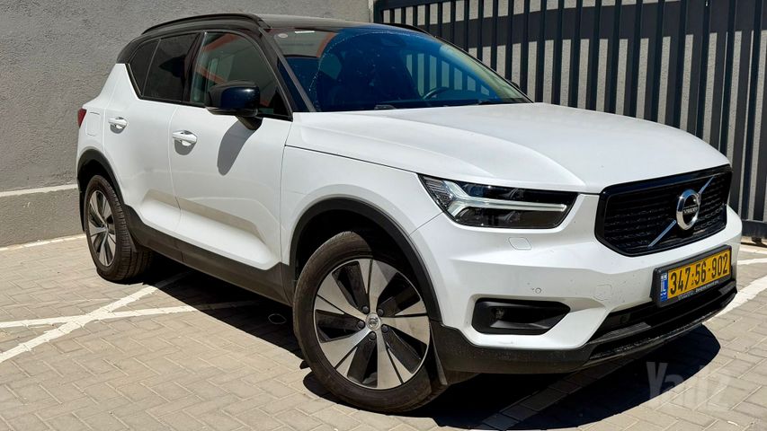 מודעת רכב וולוו XC40