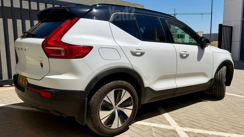וולוו XC40