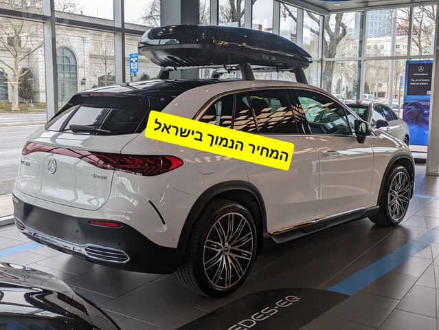 מודעת רכב מרצדס-בנץ EQE SUV