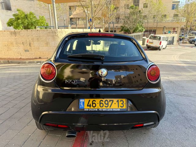 אלפא רומיאו מיטו