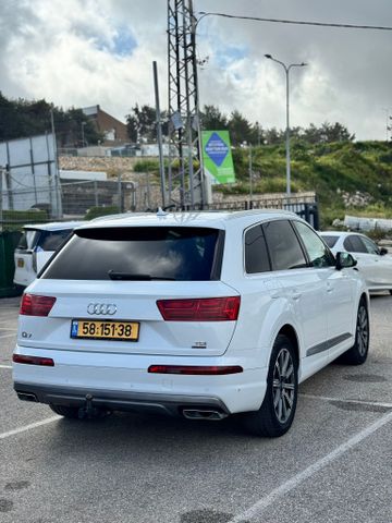 אאודי Q7