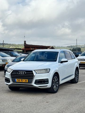 אאודי Q7