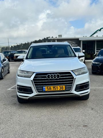 אאודי Q7