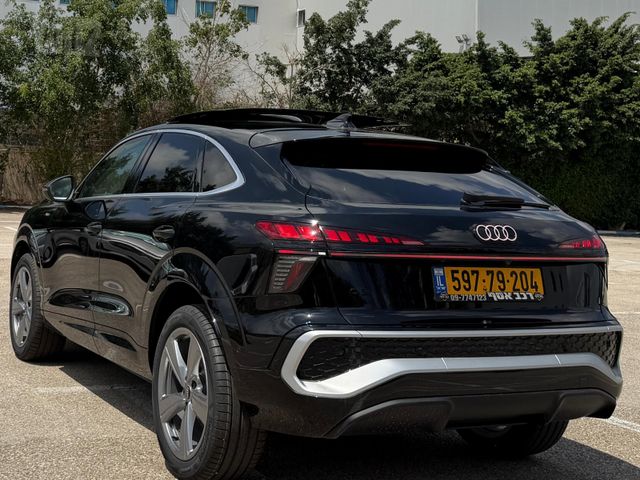 אאודי Q3