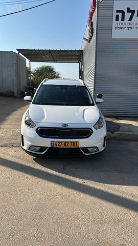 קיה נירו