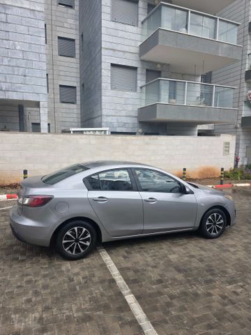 מאזדה 3