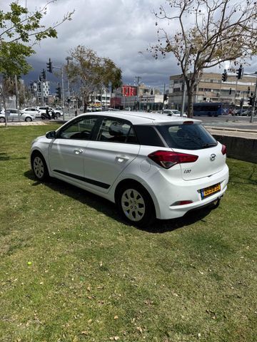 יונדאי i20