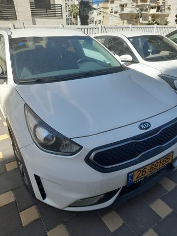 קיה נירו