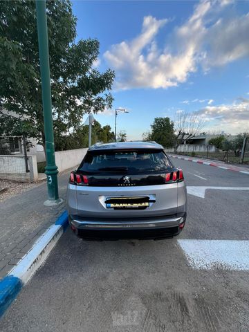 פיג'ו 3008