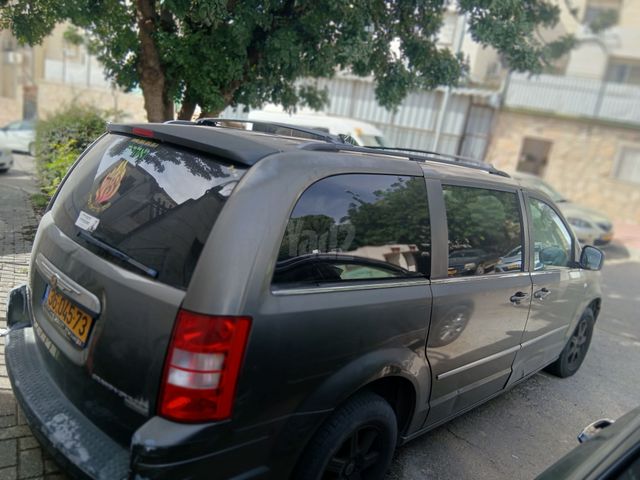 קרייזלר גראנד וויאג'ר