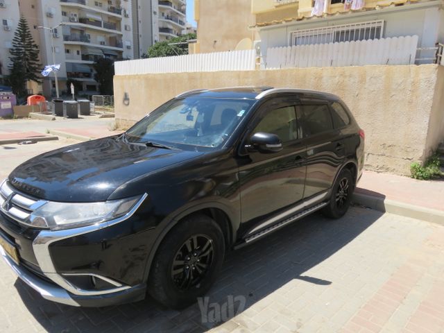 מיצובישי אאוטלנדר