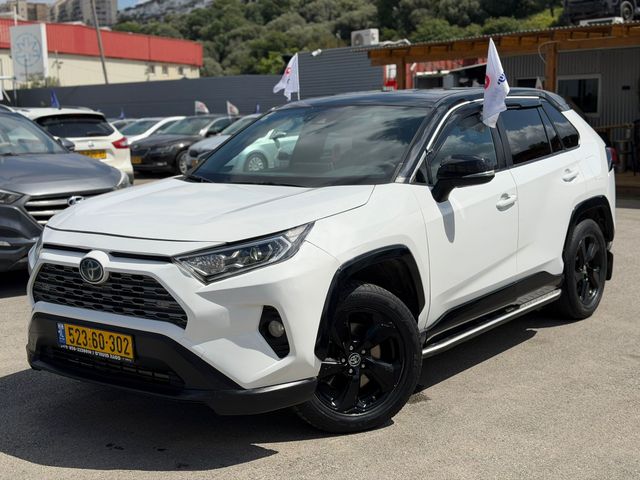 מודעת רכב טויוטה RAV4