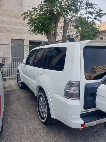 מיצובישי פג'רו