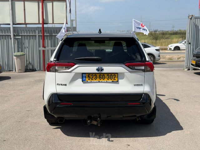 טויוטה RAV4