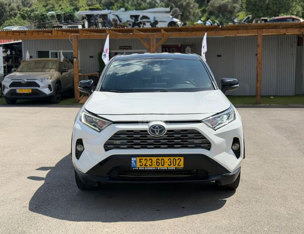 טויוטה RAV4