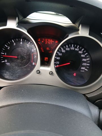 ניסאן ג'וק