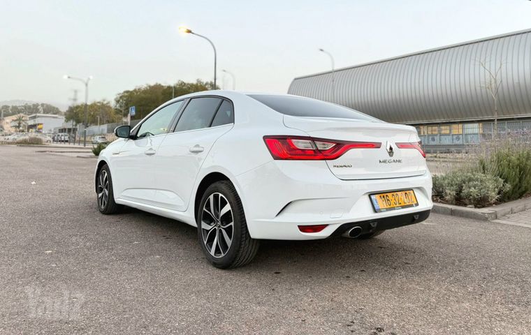 רנו מגאן