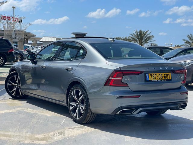 וולוו S60