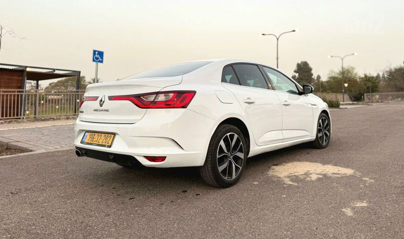 רנו מגאן