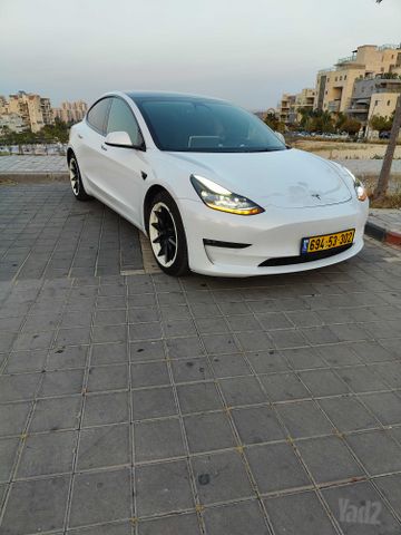 טסלה מודל 3