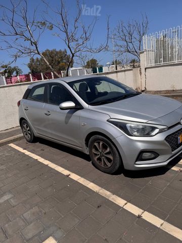 מודעת רכב יונדאי i20