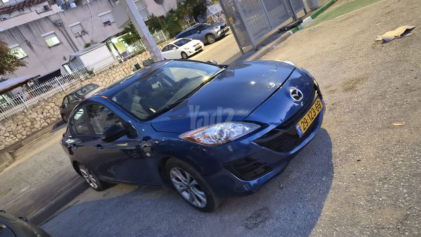מודעת רכב מאזדה 3