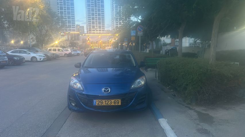 מאזדה 3