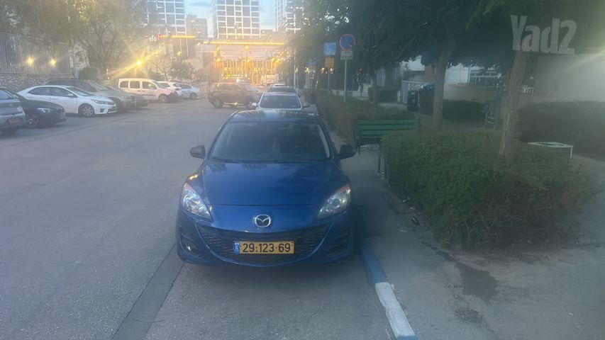 מאזדה 3